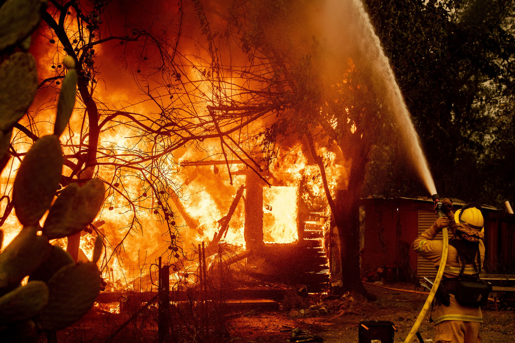 APTOPIX California Wildfires Blackout